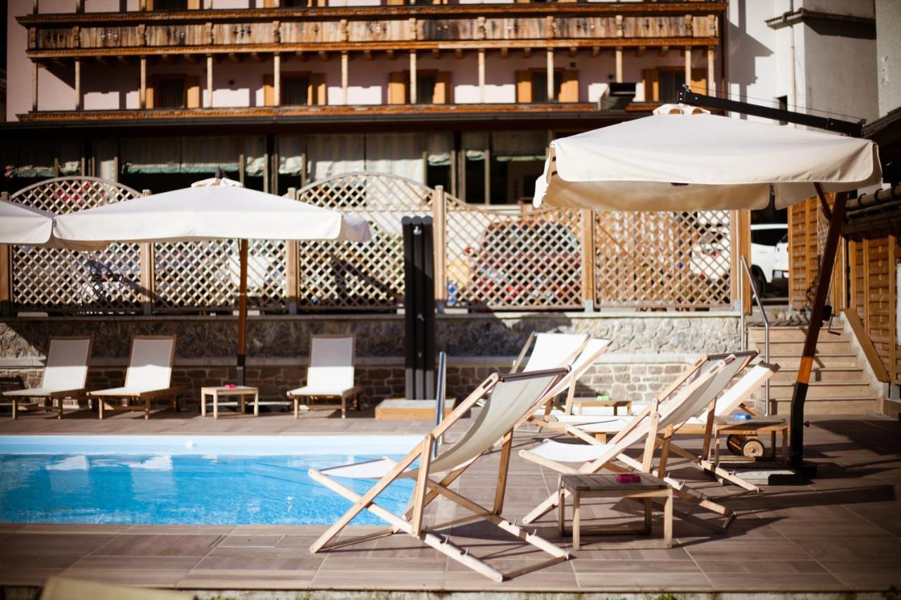 Hotel Posta Forni di Sopra Eksteriør billede